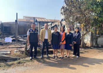 เยี่ยมให้กำลังใจนักเรียนที่ประสบเหตุเพลิงไหม้บ้านเสียหาย