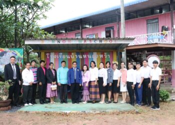 ออกตรวจเยี่ยมโรงเรียนให้กำลังใจผู้บริหารสถานศึกษา ครู และนักเรียน โรงเรียนบ้านหนองหว้า อ.คง จ.นครราชสีมา