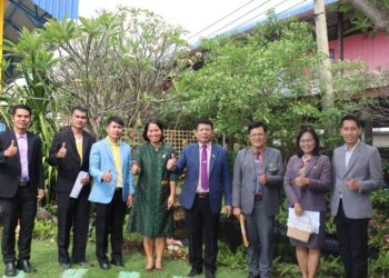 นิเทศ ติดตาม ตรวจเยี่ยม รวบรวมข้อมูลผลการปฏิบัติงานของผู้บริหารสถานศึกษา ศูนย์เครือข่ายพัฒนาคุณภาพการศึกษาคง 2 เพื่อประกอบการพิจารณาเลื่อนเงินเดือนของข้าราชการครูและบุคลากรทางการศึกษา ตำแหน่งผู้บริหารสถานศึกษา ครั้งที่ 1 ปีงบประมาณ พ.ศ. 2568