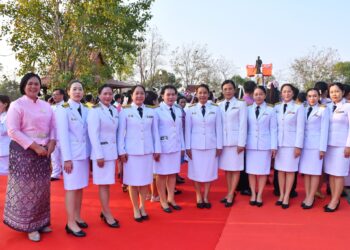 พิธีถวายพวงมาลาสักการะอนุสาวรีย์ท้าวสุรนารี และพิธีบวงสรวงดวงทิพย์วิญญาณท้าวสุรนารี เนื่องในงานฉลองชัยชนะท้าวสุรนารี และประเพณีบัวไหม บัวใหญ่ ครั้งที่ 33 ประจำปี 2568