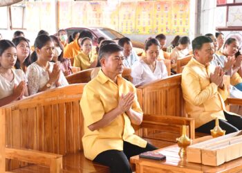 สพป.นครราชสีมา เขต 6 จัดกิจกรรมถวายเทียน “วันอาสาฬหบูชาและวันเข้าพรระษา” ประจำปี 2568