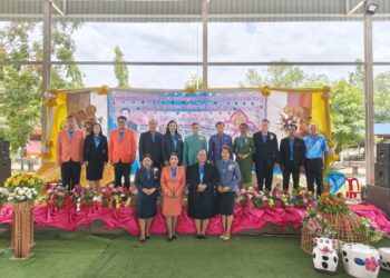การประชุมเชิงปฏิบัติการยกระดับคุณภาพการศึกษาข้าราชการครูและบุคลากรทางการศึกษาอำเภอบัวลาย