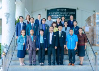 ร่วมให้ความคิดเห็นเกี่ยวกับการพัฒนาหลักสูตรศึกษาศาสตร์มหาบัณฑิต สาขาการบริหารการศึกษา (หลักสูตรใหม่)