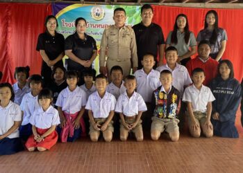 ออกตรวจเยี่ยมโรงเรียนในอำเภอแก้งสนามนาง ได้แก่ โรงเรียนบ้านหนองขามน้อย , โรงเรียนบ้านหัวหนอง และโรงเรียนบ้านกุดปลาฉลาดหนองปรือ