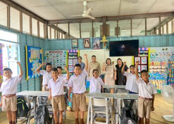ตรวจเยี่ยมให้กำลังใจนักเรียนที่เตรียมตัวในการสอบการประเมินคุณภาพผู้เรียน (NT: National Test) ชั้นประถมศึกษาปีที่ 3
