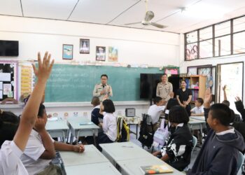 ผอ.สพป.นครราชสีมา เขต 6 ออกตรวจเยี่ยมโรงเรียนเพื่อให้กำลังใจผู้บริหารสถานศึกษา ครู และนักเรียน ศูนย์เครือข่ายพัฒนาคุณภาพการศึกษาบัวใหญ่ 2