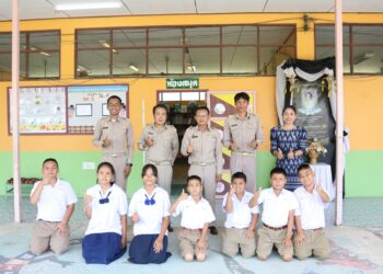 ตรวจเยี่ยมให้กำลังผู้บริหารสถานศึกษา ครู และนักเรียน โรงเรียนในสังกัด ศูนย์เครือข่ายพัฒนาคุณภาพการศึกษาสีดา 2