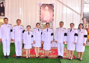 ร่วมพิธีบำเพ็ญกุศลปัญญาสมวาร (50 วัน) เพื่ออุทิศถวายเป็นพระกุศลแด่สมเด็จพระเจ้าลูกเธอ เจ้าฟ้าพัชรกิติยาภา นเรนทิราเทพยวดี กรมหลวงราชสาริณีสิริพัชร มหาวัชรราชธิดา